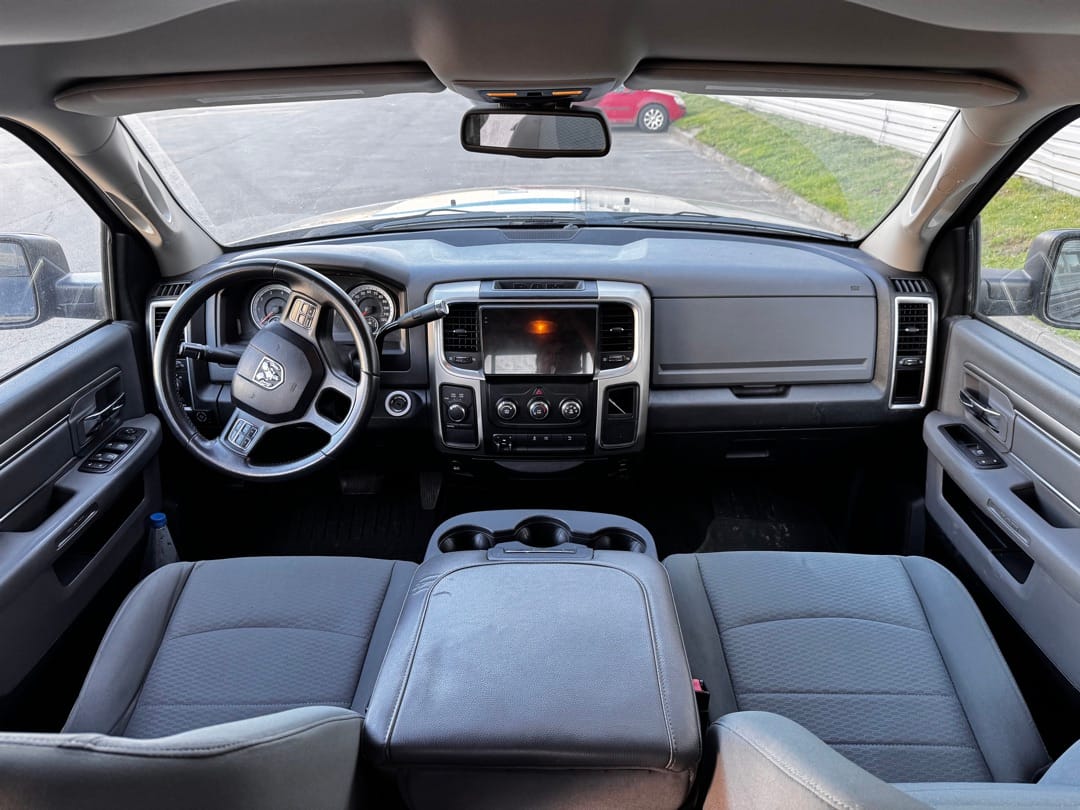 DODGE RAM 2500 — 2