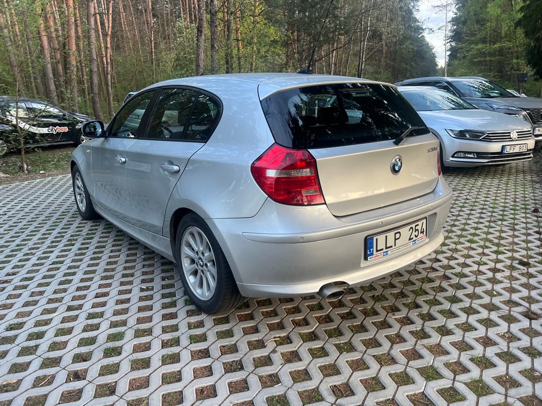 BMW 120 — 4