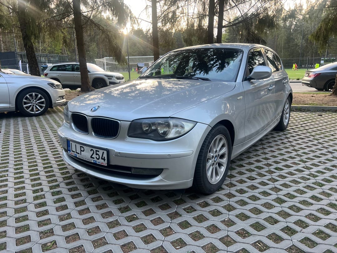 BMW 120