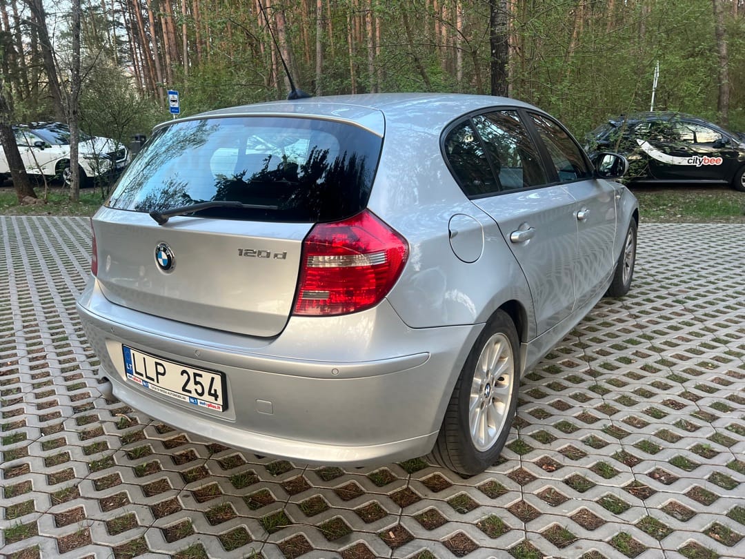 BMW 120 — 3